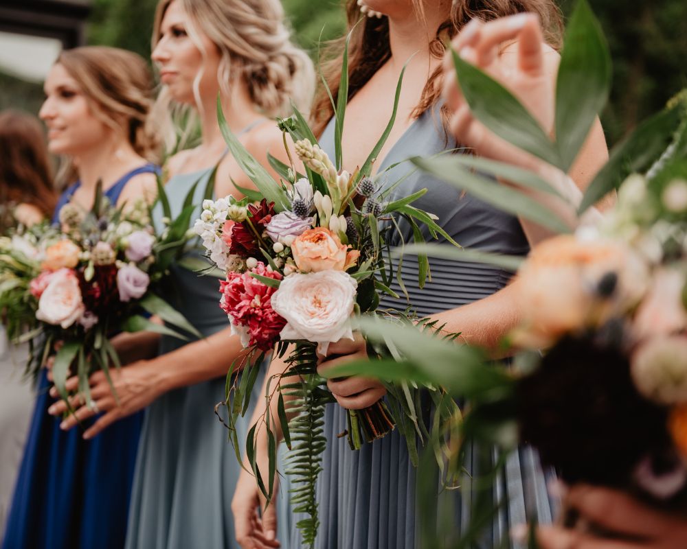 Jasa Jahit Bridesmaid – Seragam Cantik & Serasi dari Modiste Puspita
